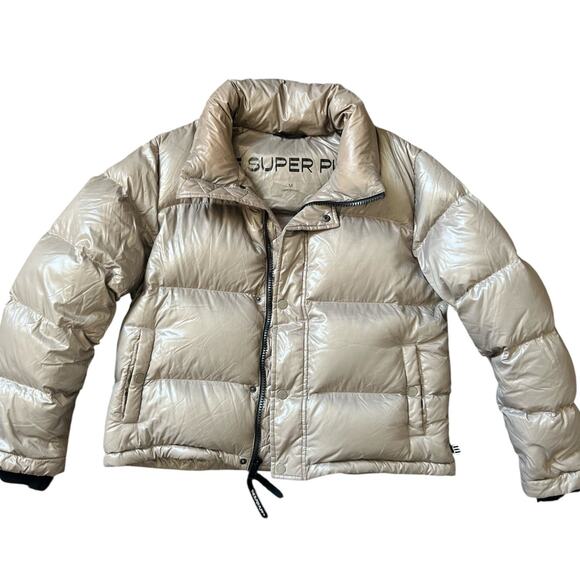 Aritzia Super Puff Shorty Hi-Gloss Jacket Size Medium Modern Taupe - Picture 4 of 12